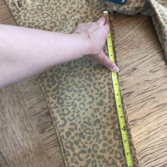 KLIQUE B SKINNY FIT DISTRESSED LEOPARD PRINT SKINNY FIT PANTS.  NEW WITH… - Picture 8 of 12